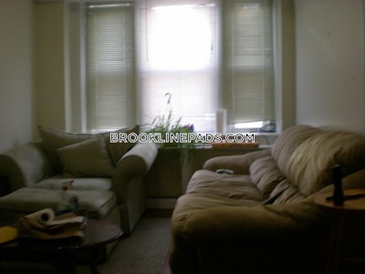 Brookline 3 Bed, 1 Bath Unit  Washington Square - $3,600 No Fee