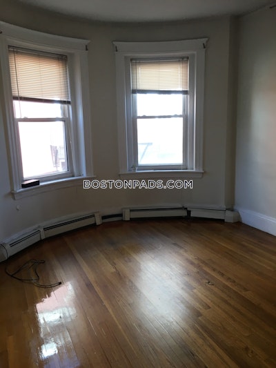 Brookline 1 Bed 1 Bath  Washington Square - $2,300 No Fee